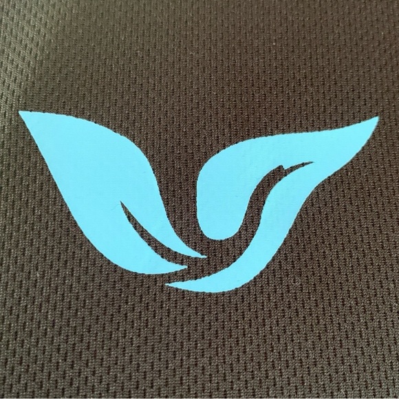 Attraco rash guard size small - Picture 8 of 10